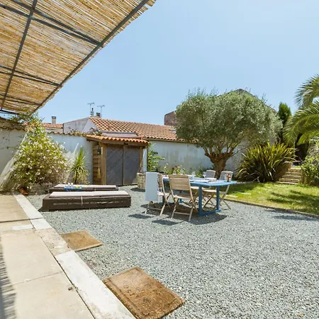 Le Cocon By Interhome Holiday home Saint-Pierre-d'Oleron